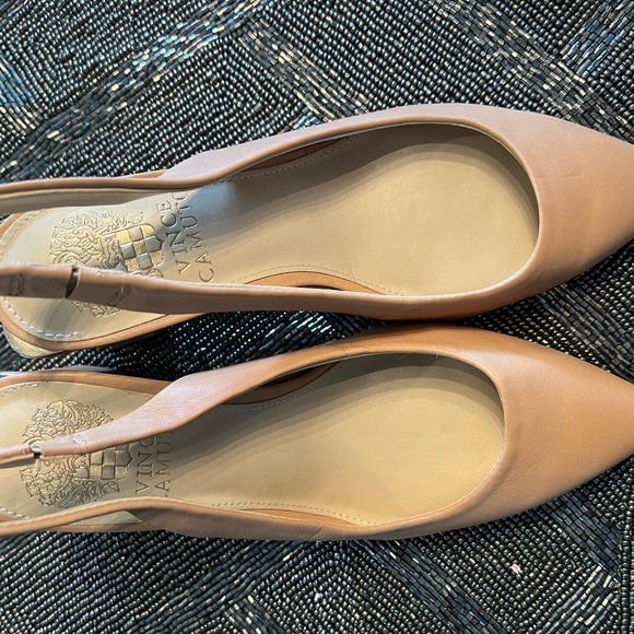Vince Camuto Hamden pointed toe sling back heel. - Picture 2 of 6